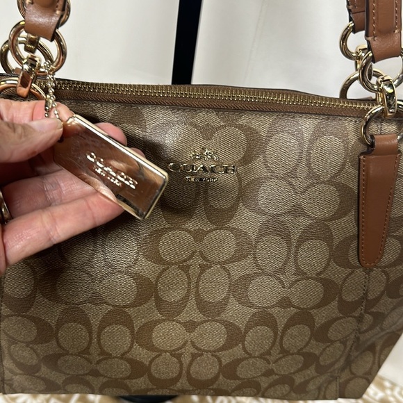 - Coach Brown Signature Tote - Picture 3 of 16